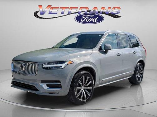 2025 Volvo XC90 B5 Core