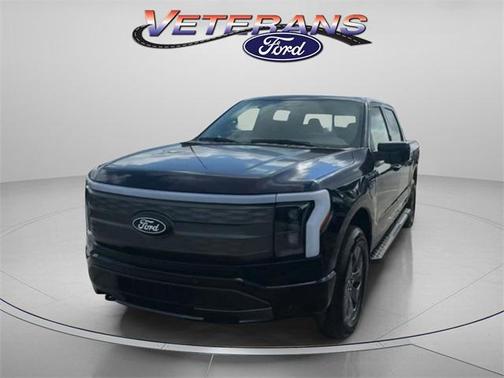 2025 Ford F-150 Lightning LARIAT