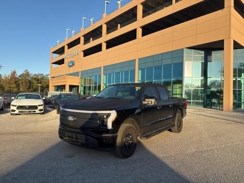 2025 Ford F-150 Lightning XLT
