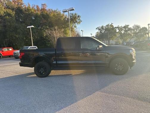 2025 Ford F-150 Lightning XLT
