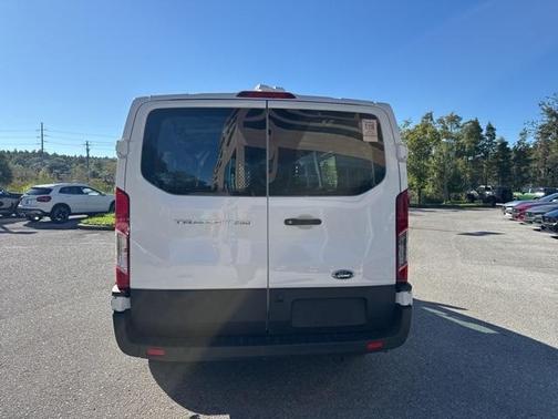 2024 Ford Transit-250 