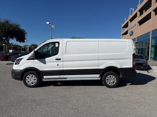 2024 Ford Transit-250 