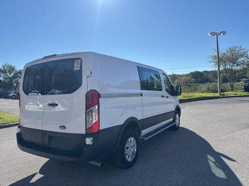 2024 Ford Transit-250 