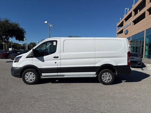 2024 Ford Transit-250 