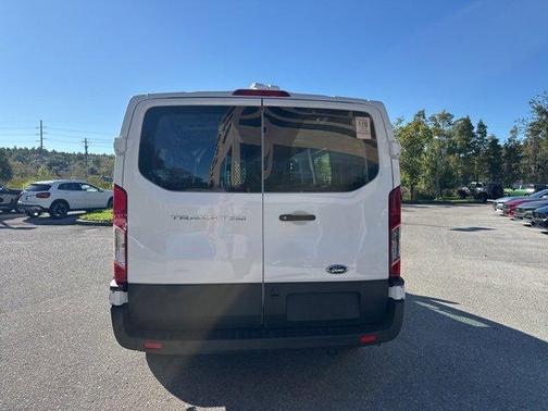 2024 Ford Transit-250 
