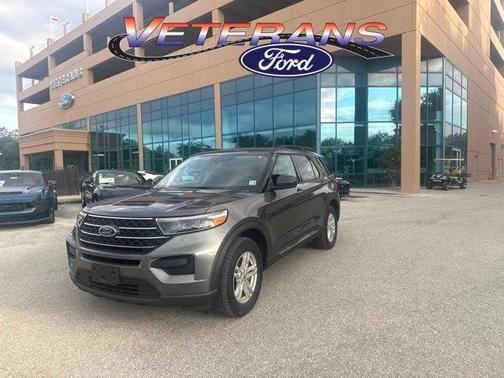 Carbonized Gray Metallic 2023 Ford Explorer XLT