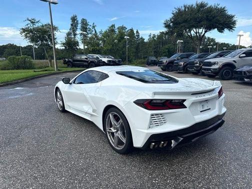 Arctic White 2022 Chevrolet Corvette Stingray w/2LT