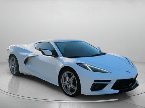 Arctic White 2022 Chevrolet Corvette Stingray w/2LT