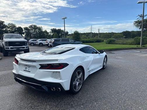 Arctic White 2022 Chevrolet Corvette Stingray w/2LT
