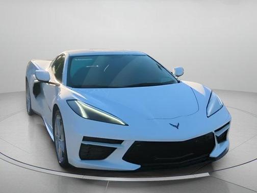 Arctic White 2022 Chevrolet Corvette Stingray w/2LT