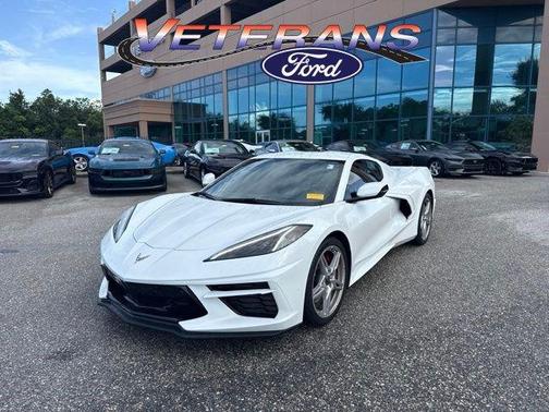 Arctic White 2022 Chevrolet Corvette Stingray w/2LT