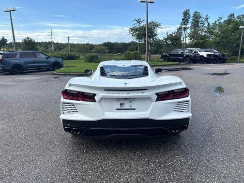 Arctic White 2022 Chevrolet Corvette Stingray w/2LT