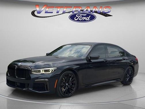 Carbon Black Metallic 2021 BMW 750 i xDrive