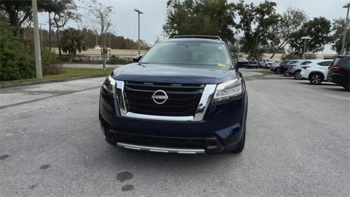 2024 Nissan Pathfinder Platinum