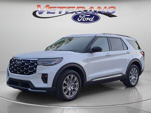 Space White Metallic 2026 Ford Explorer Platinum