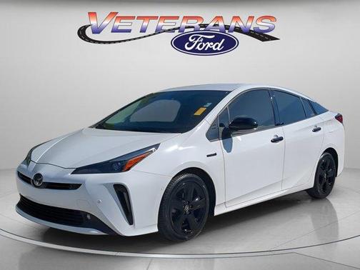 2022 Toyota Prius L