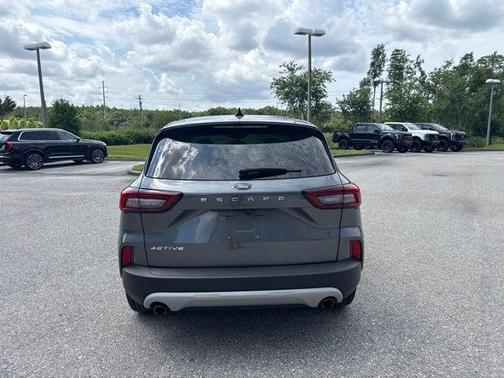 Carbonized Gray Metallic 2024 Ford Escape Active