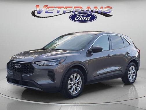Carbonized Gray Metallic 2024 Ford Escape Active