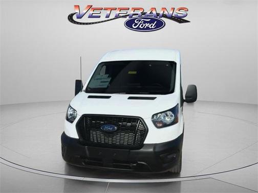 2025 Ford Transit-250 148 WB Medium Roof Cargo