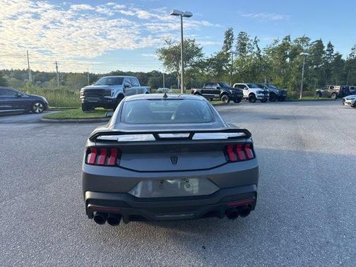 2024 Ford Mustang Dark Horse