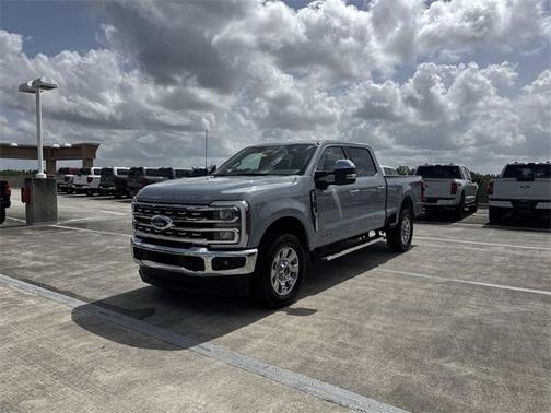 2025 Ford F-350 Lariat Super Duty