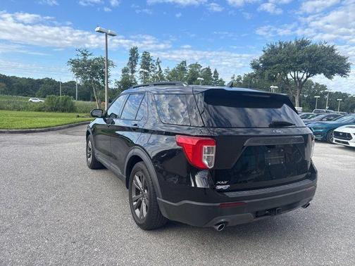 Agate Black Metallic 2021 Ford Explorer XLT