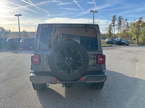 2021 Jeep Wrangler Unlimited Sahara Altitude