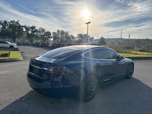 2018 Tesla Model S 75D