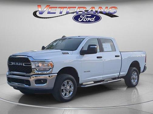 Bright White Clearcoat 2024 RAM 2500 Big Horn