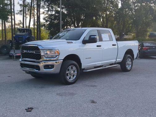 Bright White Clearcoat 2024 RAM 2500 Big Horn