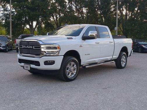 Bright White Clearcoat 2024 RAM 2500 Laramie