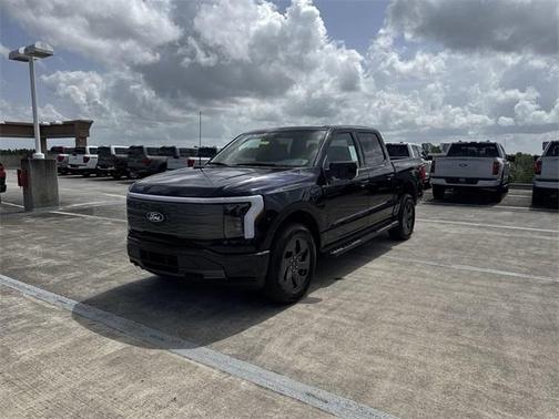 2025 Ford F-150 Lightning LARIAT