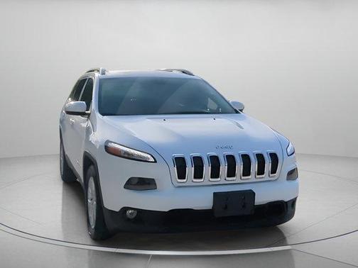 Bright White Clearcoat 2018 Jeep Cherokee Latitude