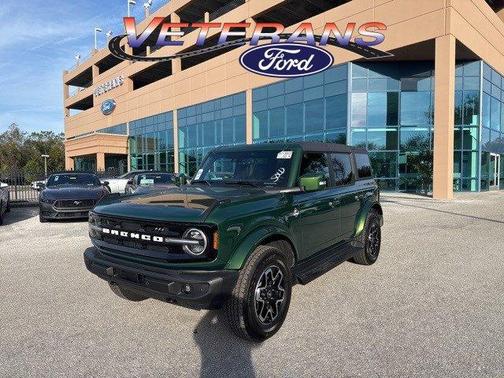 2025 Ford Bronco Outer Banks