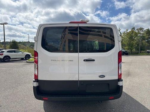 2024 Ford Transit-250
