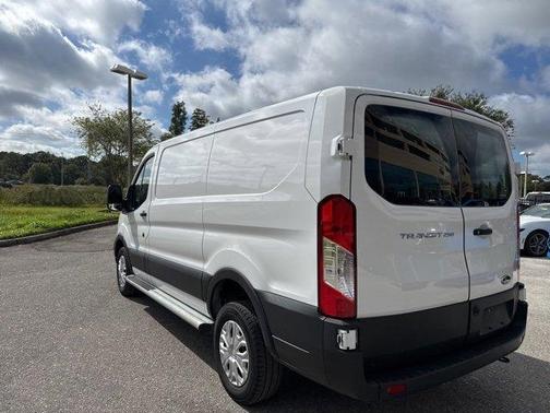 2024 Ford Transit-250