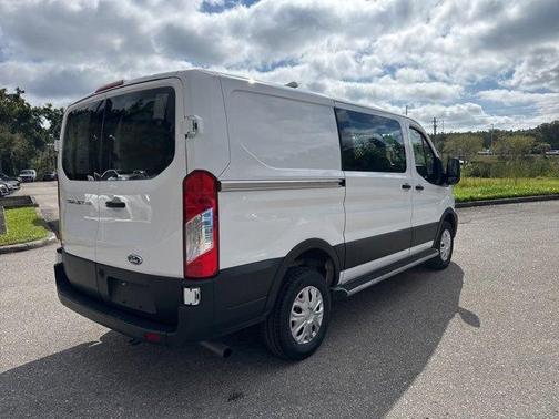 2024 Ford Transit-250