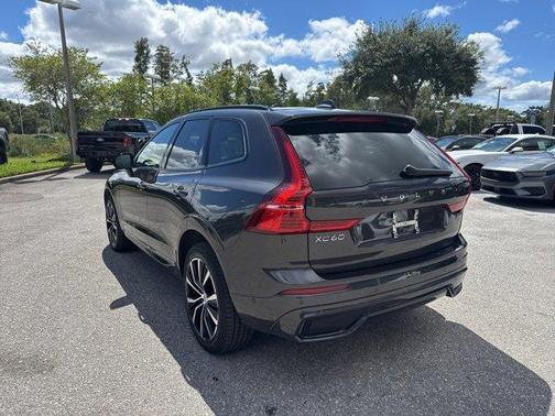 2025 Volvo XC60 B5 Plus
