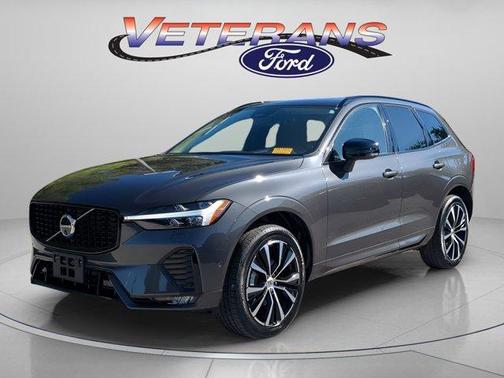 2025 Volvo XC60 B5 Plus