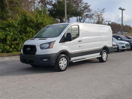2024 Ford Transit-250 