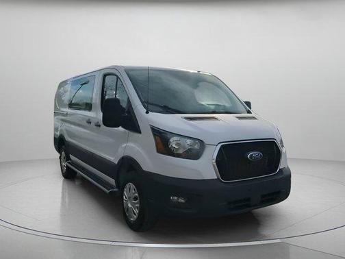 2024 Ford Transit-250 