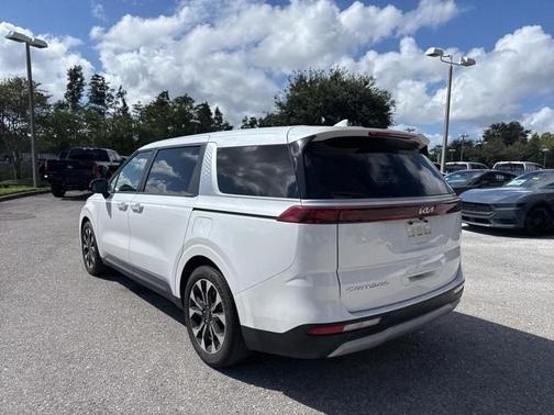 2022 Kia Carnival EX