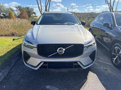 2025 Volvo XC60 B5 Plus