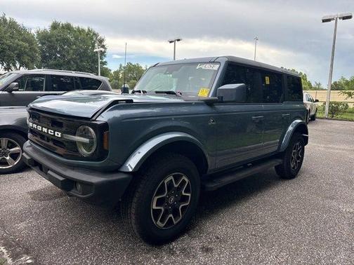 2024 Ford Bronco Outer Banks