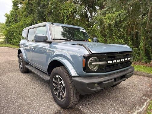 2024 Ford Bronco Outer Banks