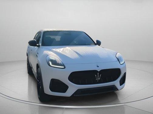 Bianco 2025 Maserati Grecale Modena