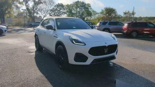 Bianco 2025 Maserati Grecale Modena