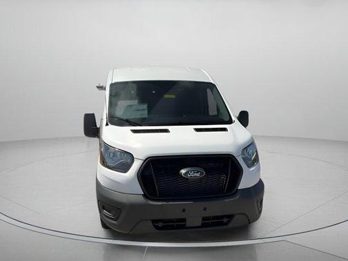 2025 Ford Transit-250 148 WB Medium Roof Cargo