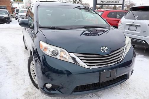 2011 Toyota Sienna XLE