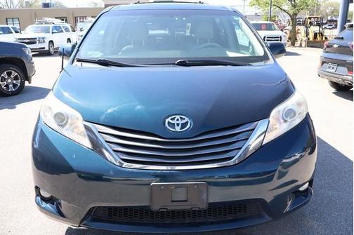 2011 Toyota Sienna XLE